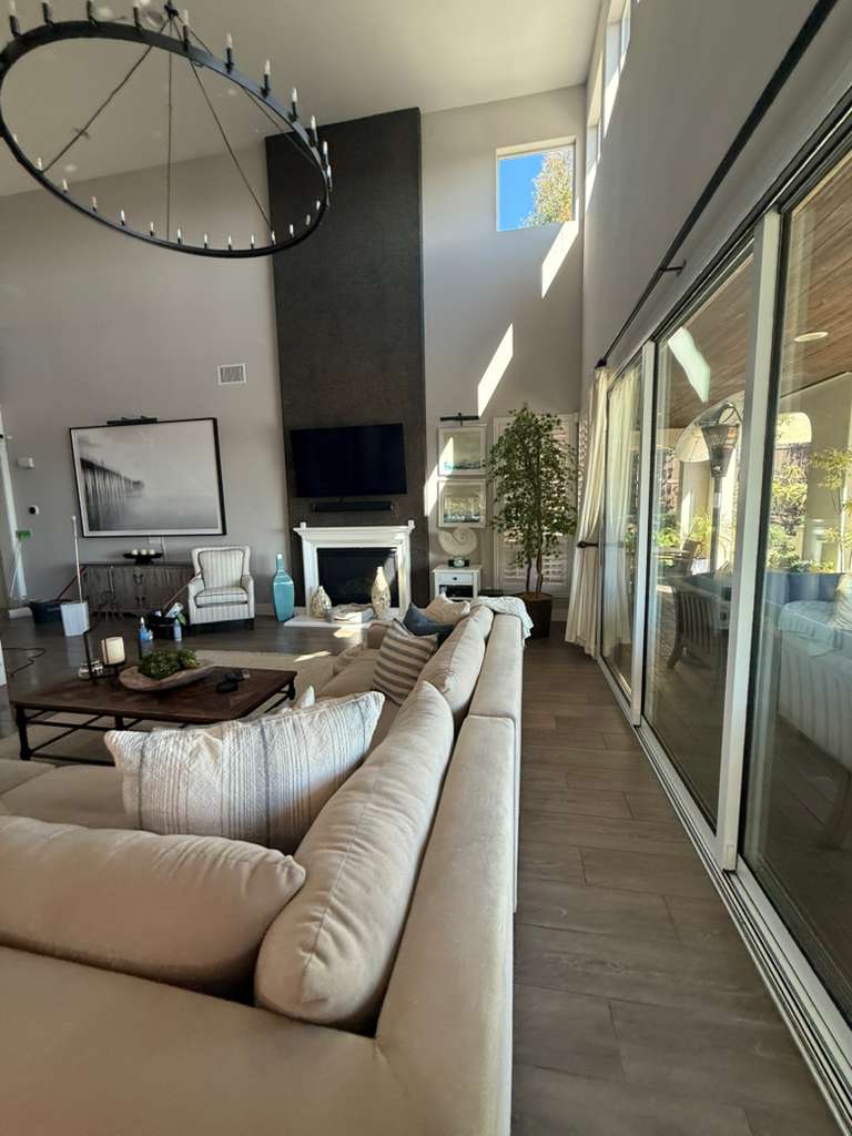 House cleaning in Arrowood Oceanside CA by Cali Clean Team