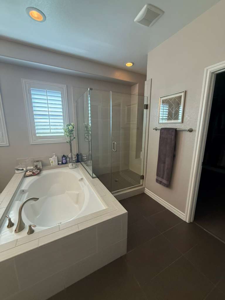 Move-in and deep cleaning in Guajome and North Valley Oceanside CA by Cali Clean Team